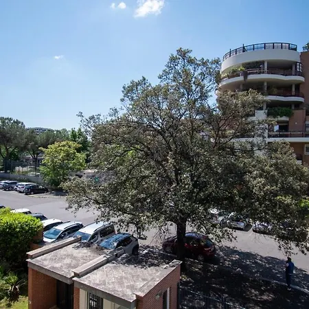 Life - New Eur Torrino Apartment