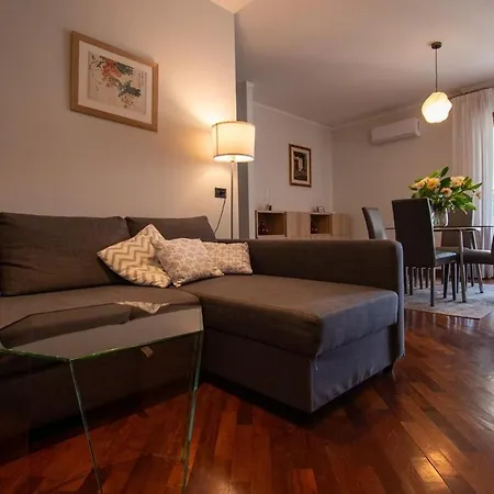 Life - New Eur Torrino Apartment