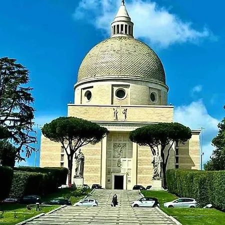 Life - New Eur Torrino Rome