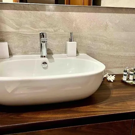 Life - New Eur Torrino Apartment *